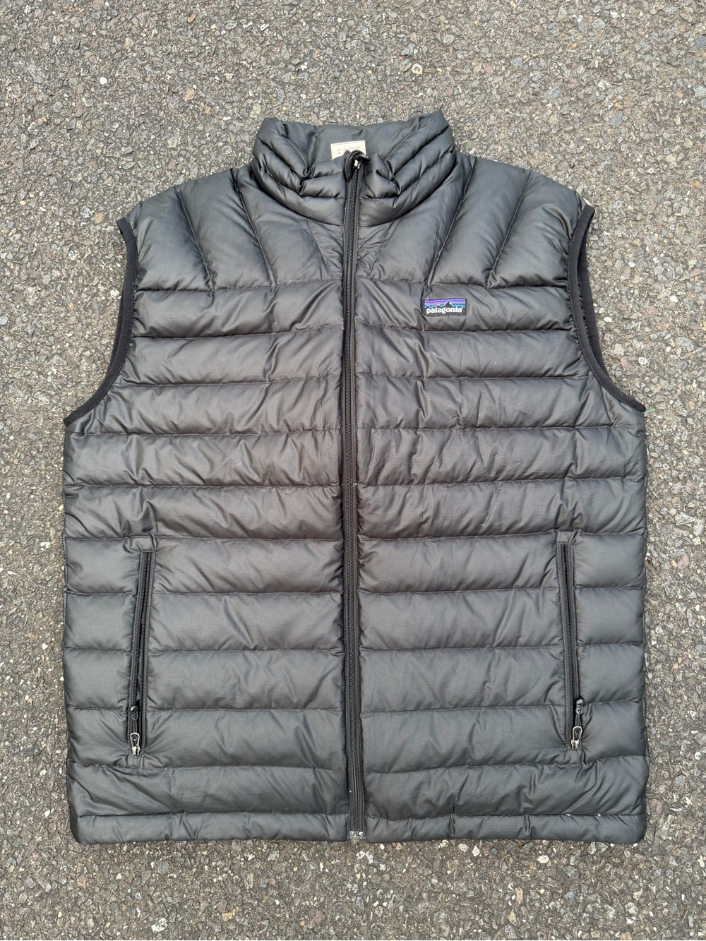 Patagonia Men's Black Quilted Down Vest
